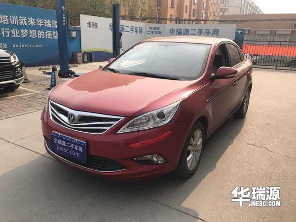 长安逸动，年青时髦，大方沉稳，非常受青年喜欢