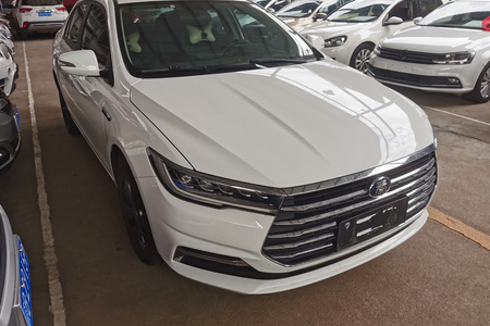 赣州二手比亚迪秦 2019款 1.5L CVT 尊贵型