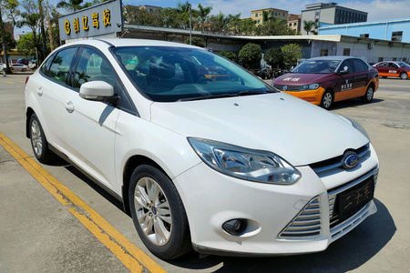 中山二手福特福克斯 2012款 三厢 1.6L 自动 舒适型