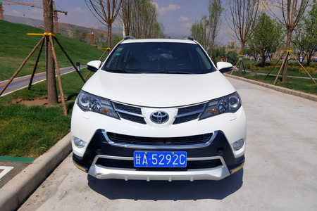 武威二手丰田RAV4荣放 2013款 2.5L 手自一体 精英版