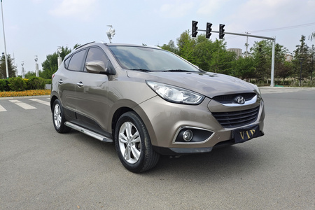 铁岭二手现代ix35 2010款 2.0 新锐版 GL 2WD MT