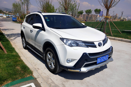 武威二手丰田RAV4荣放 2013款 2.5L 手自一体 精英版