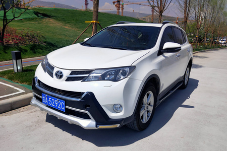 武威二手丰田RAV4荣放 2013款 2.5L 手自一体 精英版