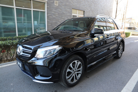 北京二手奔驰GLE 2018款 GLE 320 4MATIC 动感型臻藏版