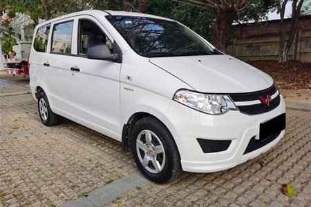 恩施二手五菱荣光V 2015款 1.5L 手动 实用型7二手8座